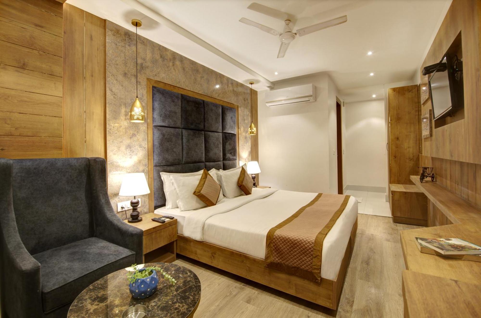 Hotel Town Grand Patel Nagar Nova Deli Exterior foto