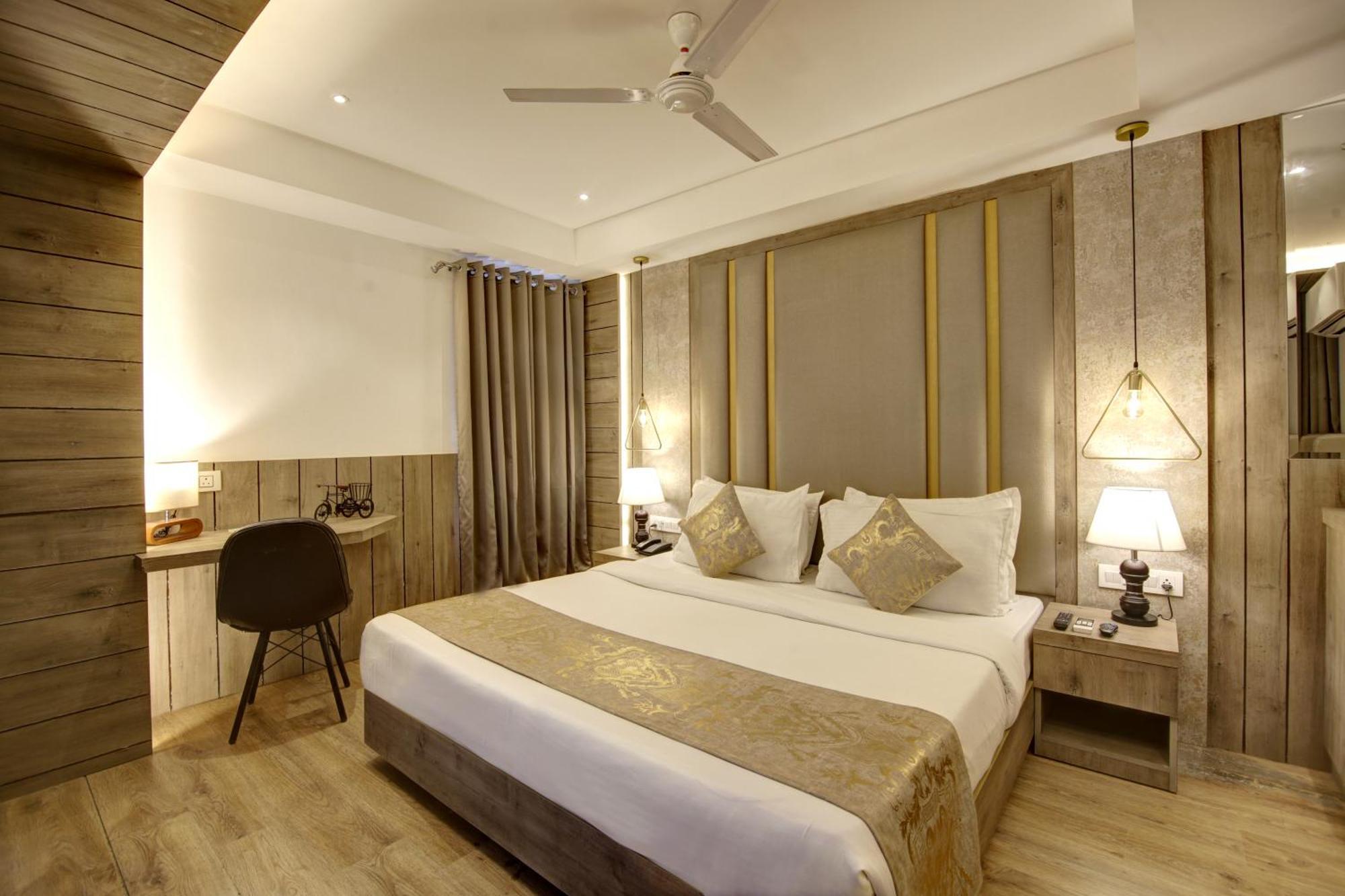 Hotel Town Grand Patel Nagar Nova Deli Exterior foto