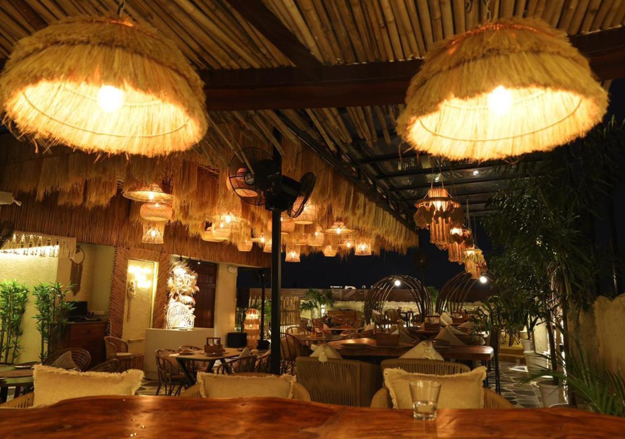 Hotel Town Grand Patel Nagar Nova Deli Exterior foto