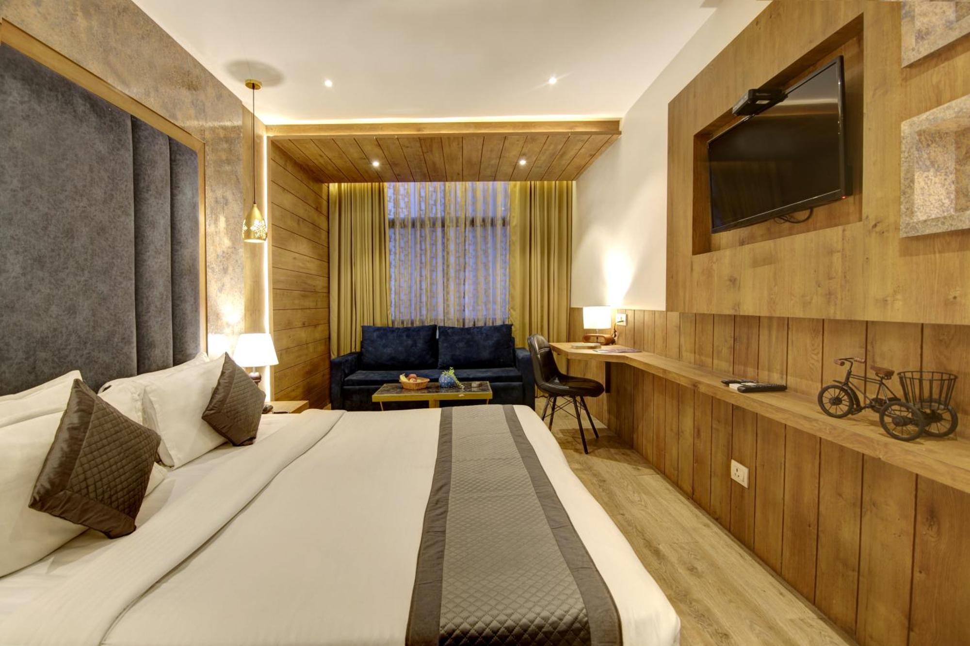 Hotel Town Grand Patel Nagar Nova Deli Exterior foto