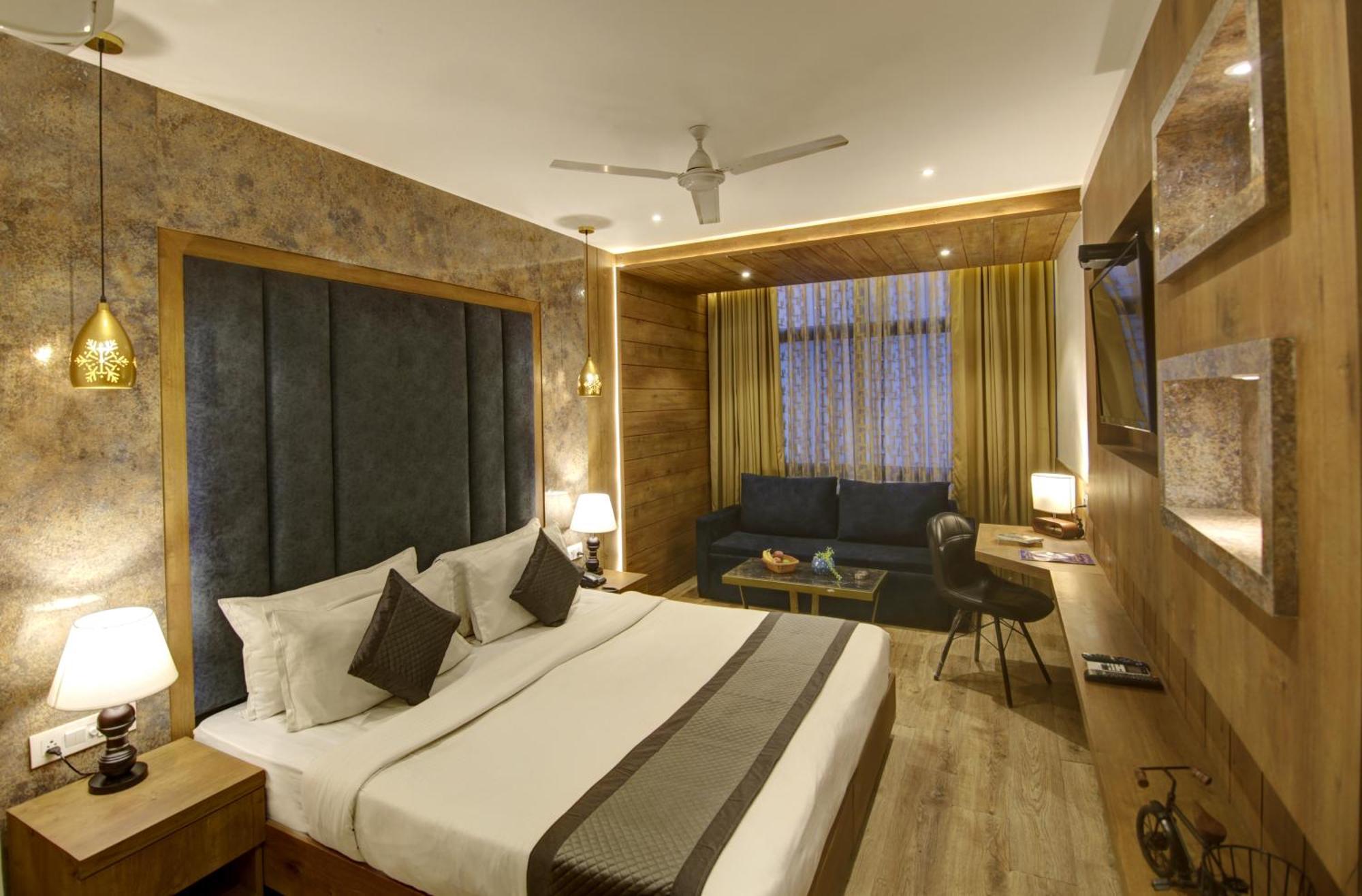 Hotel Town Grand Patel Nagar Nova Deli Exterior foto