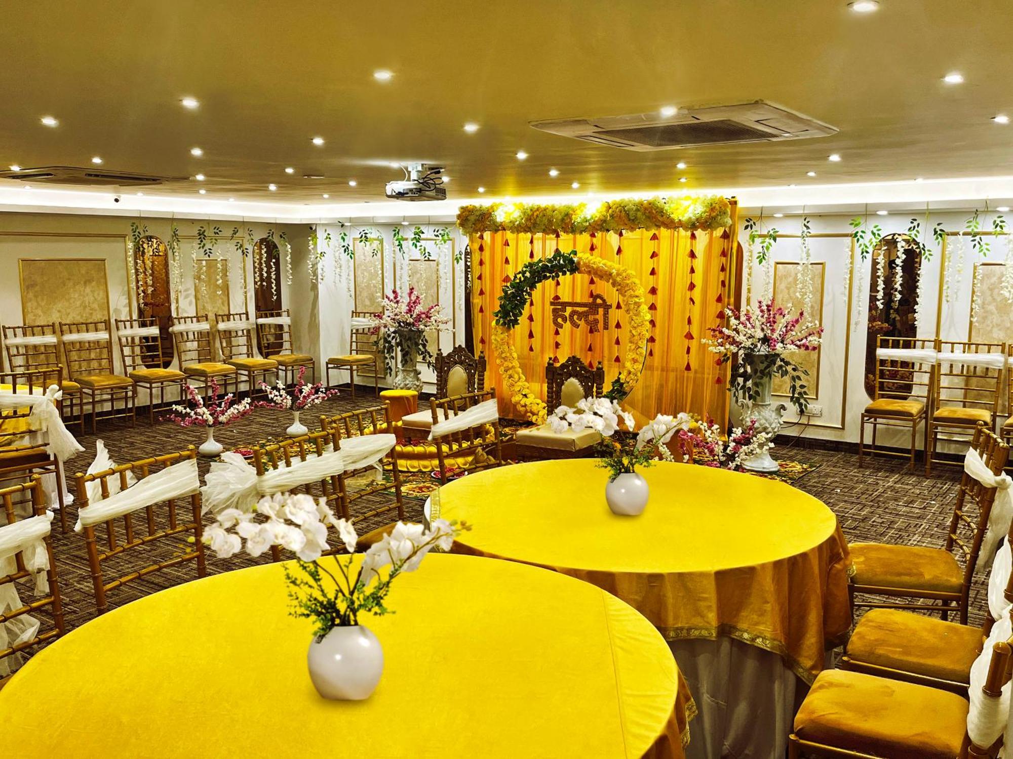 Hotel Town Grand Patel Nagar Nova Deli Exterior foto