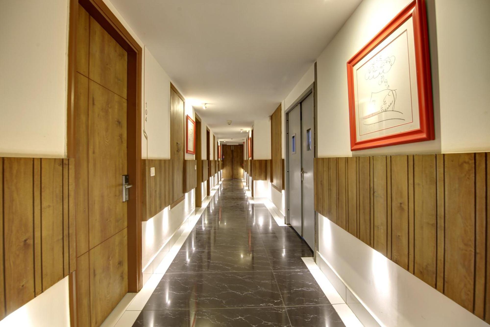 Hotel Town Grand Patel Nagar Nova Deli Exterior foto