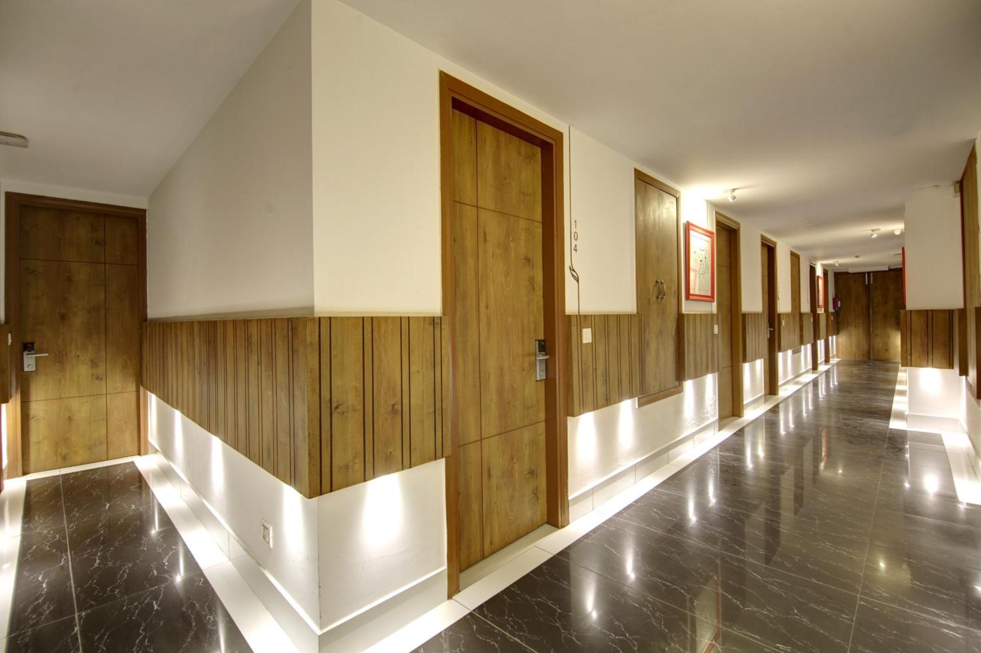 Hotel Town Grand Patel Nagar Nova Deli Exterior foto